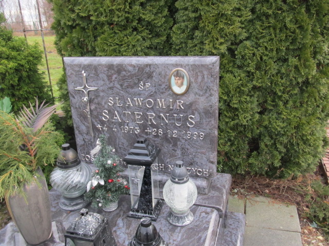 Sławomir Saternus 1973 Chełmek par. - Grobonet - Wyszukiwarka osób pochowanych